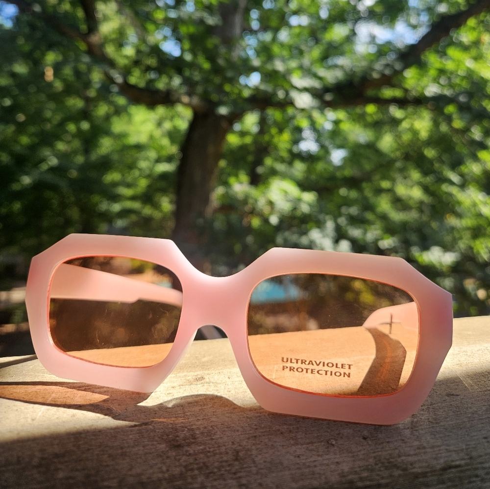Blush Sunnies!
